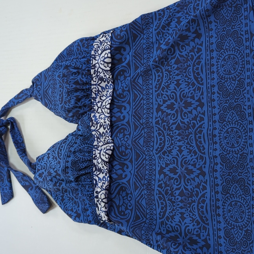 Lands End black and blue tankini top. Size 6